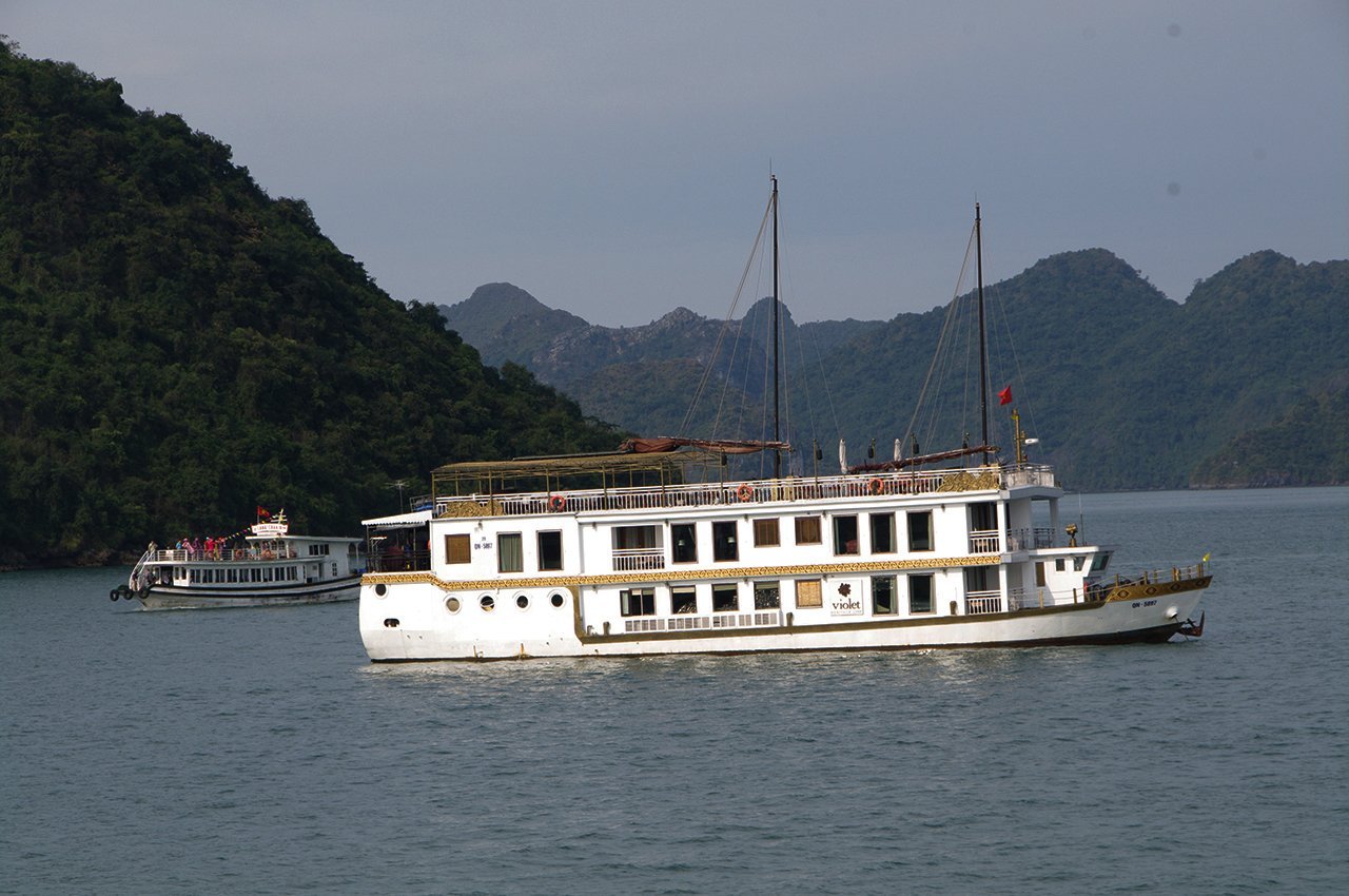 houseboat3.jpg