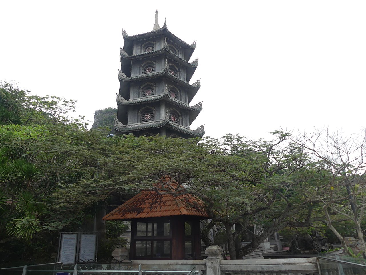 pagoda.jpg